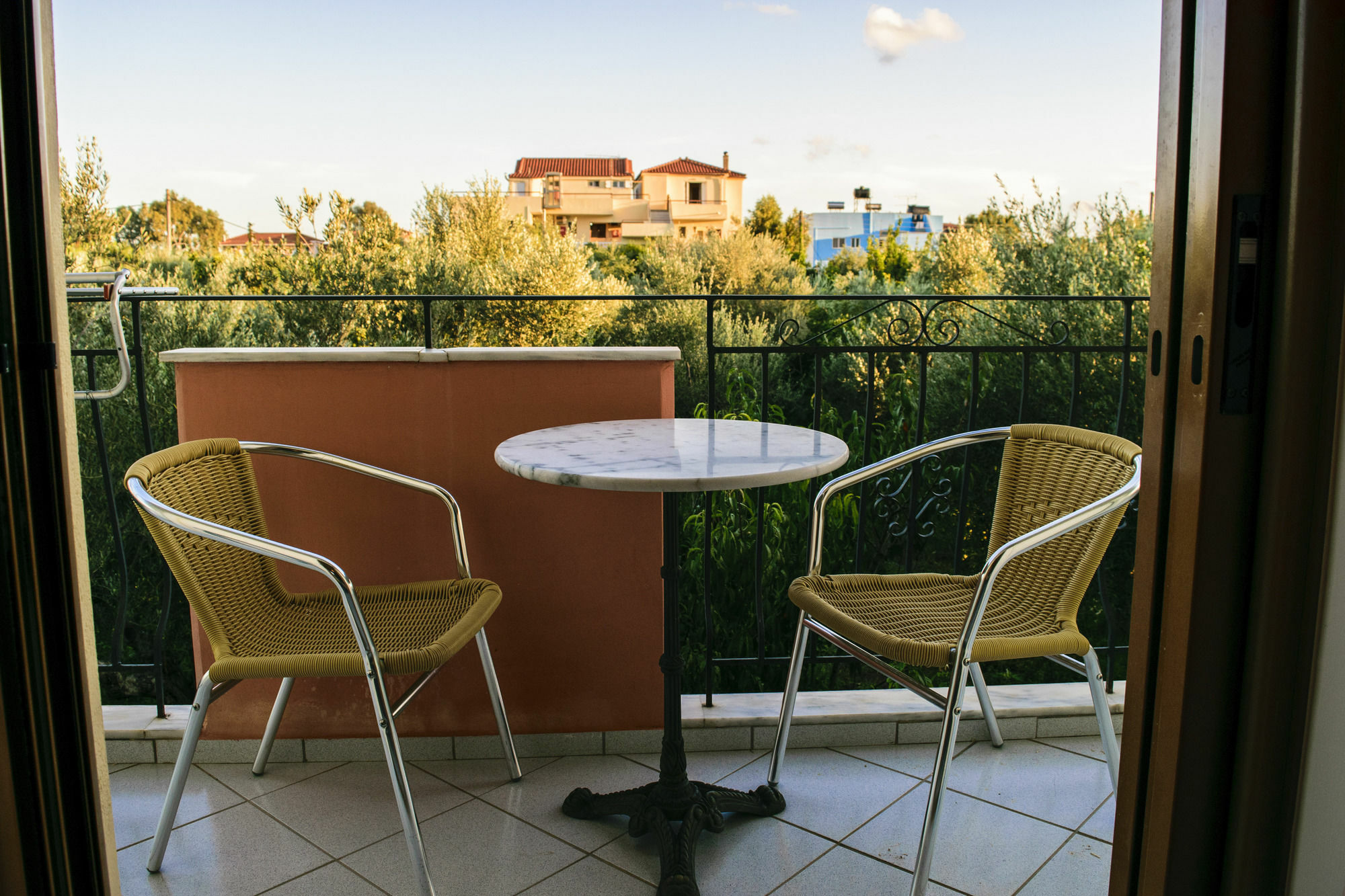 Sofia Apartments Mavrovoúnion Esterno foto